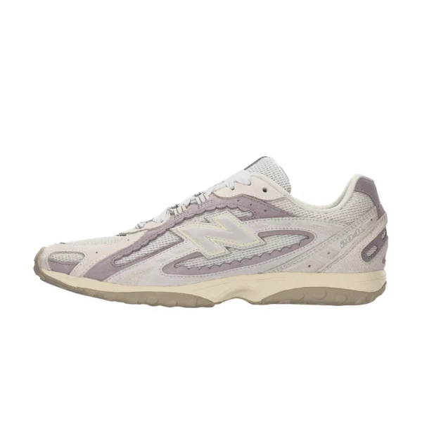 New Balance 204L Reflection Truffle Salt סניקרס