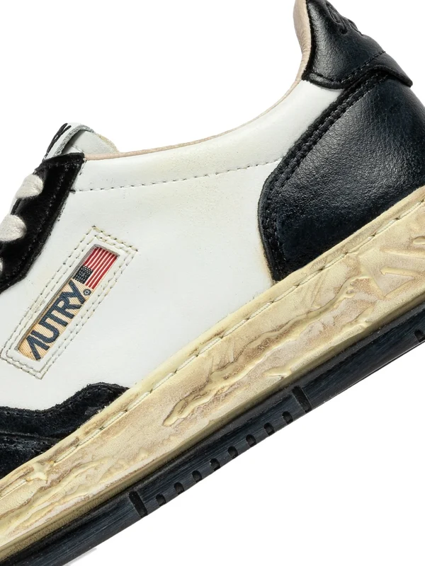 Autry Super Vintage Low Maison Mihara Yasuhiro White Black סניקרס