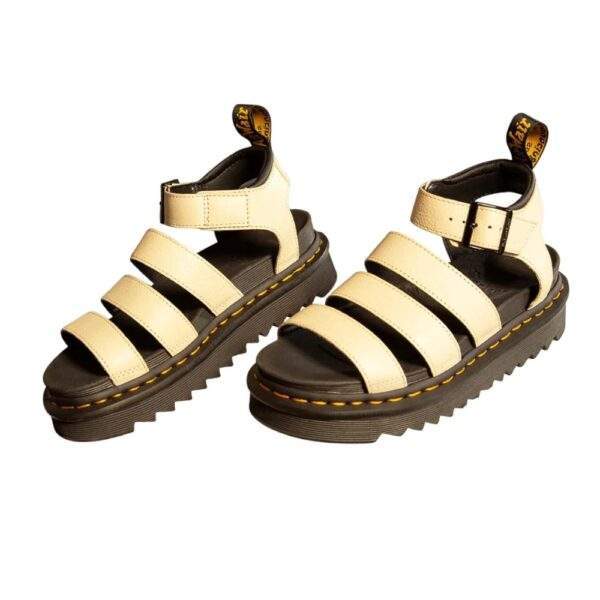 Dr. Martens Blaire Parchment Beige סנדלים