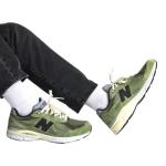 New Balance 990 V3 Olive סניקרס