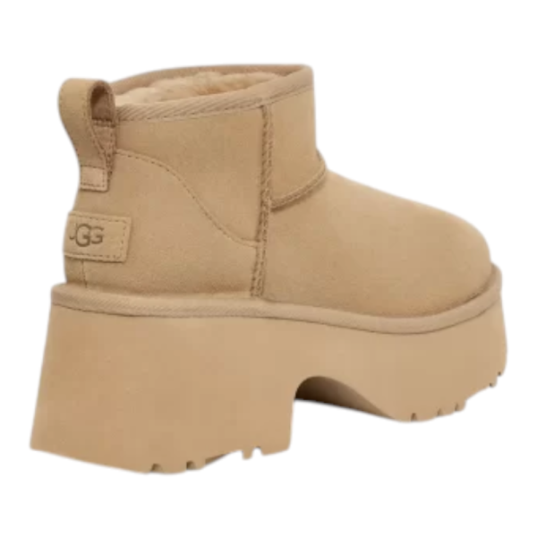 UGG Women’s Classic Ultra Mini New Heights Mustard Seed פלטפורמה עקב מגפי האג