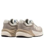 New Balance 990v6 ‘Mushroom’ סניקרס