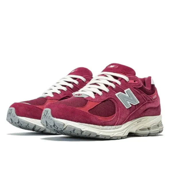 New Balance 2002R Bordeaux סניקרס