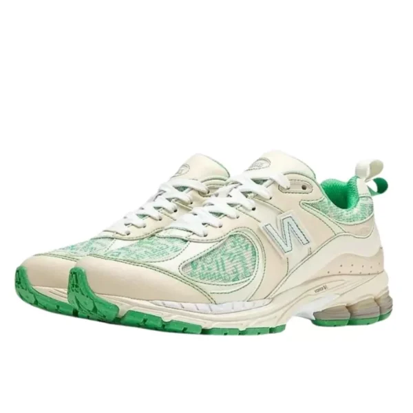 New Balance 2002R GANNI Turtledove סניקרס