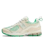 New Balance 2002R GANNI Turtledove סניקרס