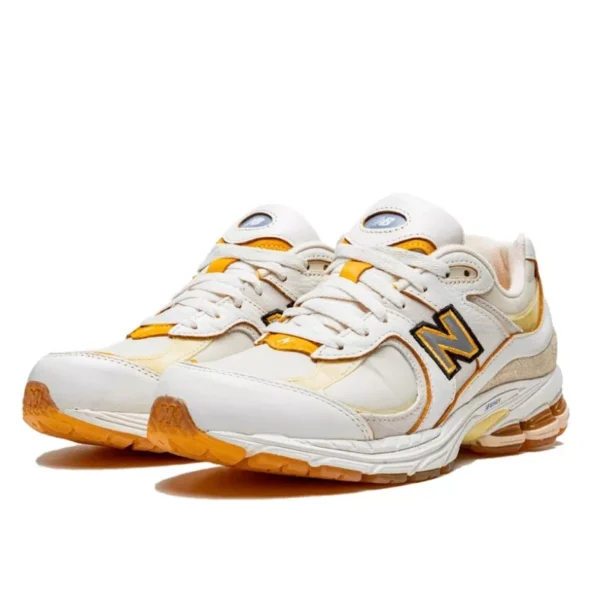 New Balance 2002R Joe Freshgoods Conversations Amongst Us סניקרס
