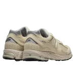 New Balance 2002R Light Bone Aluminium סניקרס