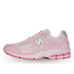 New Balance 2002R Pink סניקרס