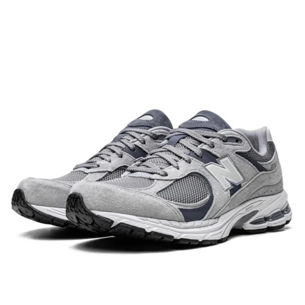 New Balance 2002R Steel Lead סניקרס