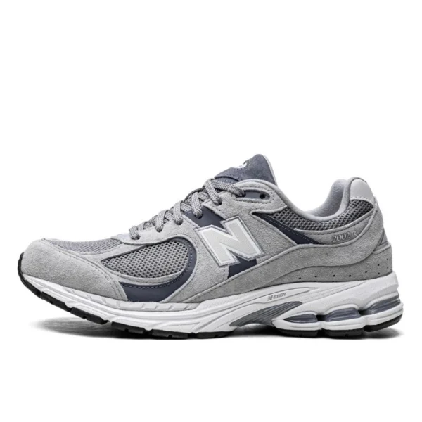 New Balance 2002R Steel Lead סניקרס