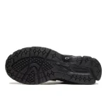 New Balance 2002R The Basement Grey Sail Black סניקרס