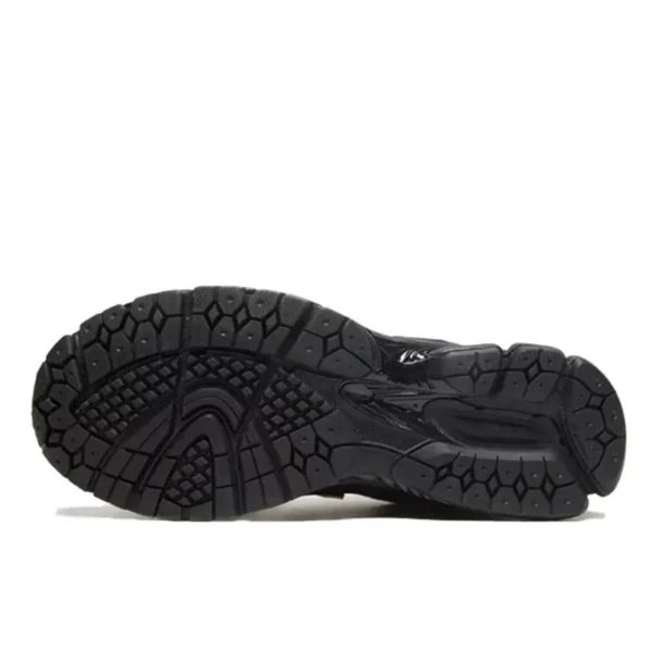 New Balance 2002R The Basement Grey Sail Black סניקרס