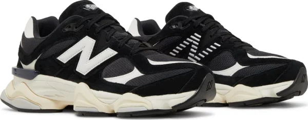 New Balance 9060 Black White נעלי סניקרס לגברים