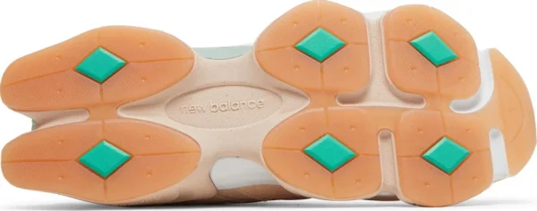 New Balance 9060 Cookie Pink נעלי סניקרס לגברים