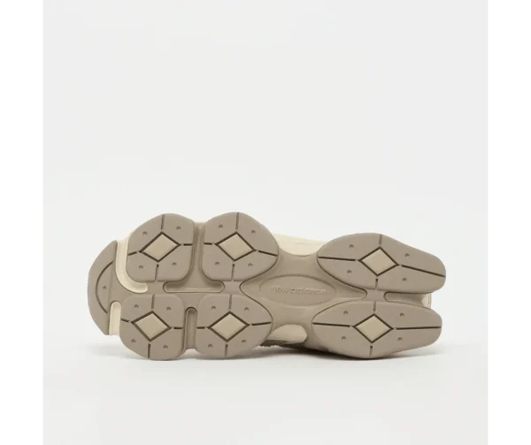 New Balance 9060 Driftwood Beige נעלי סניקרס לגברים