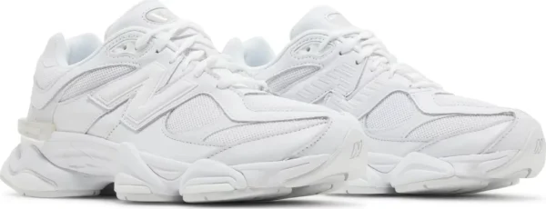 New Balance 9060 Triple White נעלי סניקרס לגברים