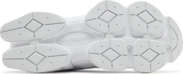 New Balance 9060 Triple White נעלי סניקרס לגברים