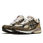 New Balance 990 v3 Made In USA Green Cream סניקרס