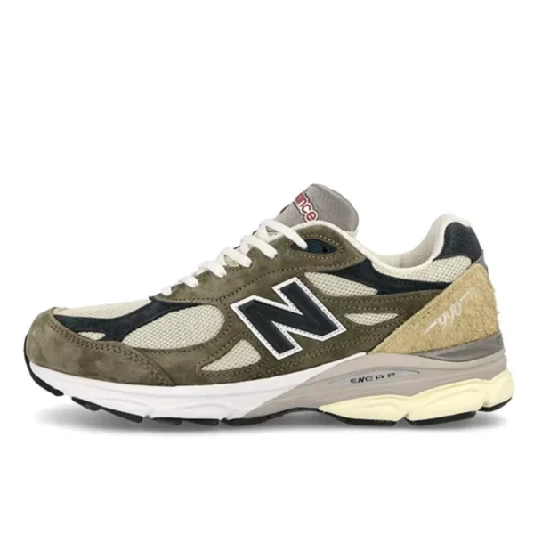 New Balance 990 v3 Made In USA Green Cream סניקרס