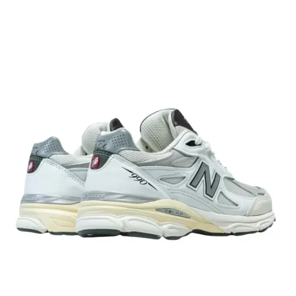 New Balance 990 V3 MiUSA Teddy Santis Sea Salt סניקרס