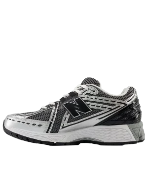 New-balance-silver-1906R-Sliver_4