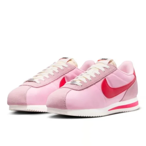 Nike Cortez TXT Medium Soft Pink Sail נעלי