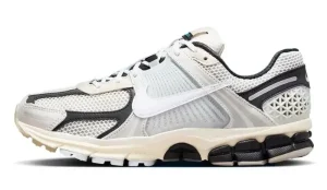 Nike Vomero 5 Supersonic Light Bone Black סניקרס