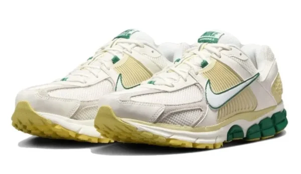Nike Zoom Vomero 5 Alabaster Malachite סניקרס