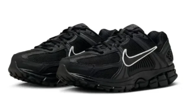 Nike Zoom Vomero 5 Black Summit White סניקרס