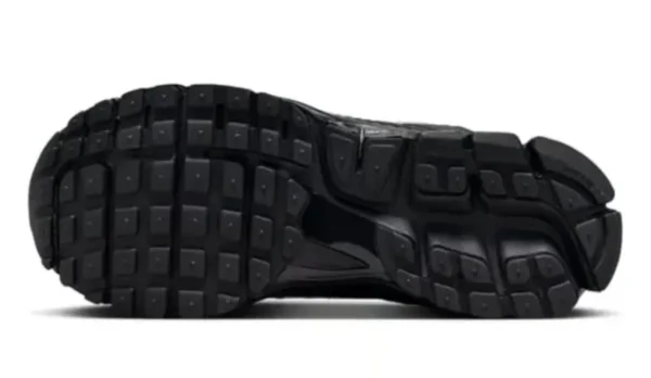 Nike Zoom Vomero 5 Black Summit White סניקרס