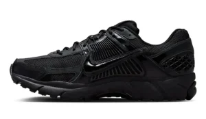 Nike Zoom Vomero 5 Dover Street Market 20th Anniversary סניקרס