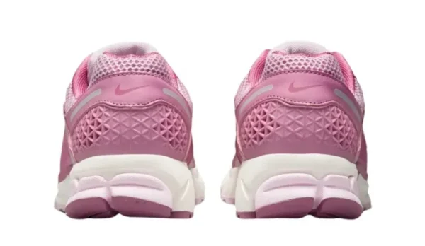 Nike Zoom Vomero 5 Elemental Pink סניקרס
