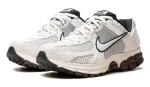 Nike Zoom Vomero 5 Phantom סניקרס