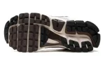 Nike Zoom Vomero 5 Phantom סניקרס
