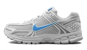 Nike Zoom Vomero 5 Photon Dust University Blue סניקרס