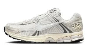 Nike Zoom Vomero 5 Platinum Tint סניקרס