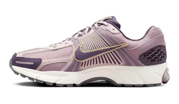 Nike Zoom Vomero 5 Platinum Violet סניקרס