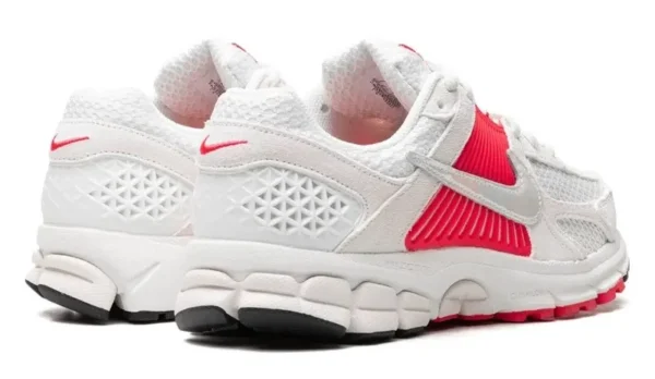 Nike Zoom Vomero 5 Siren Red סניקרס