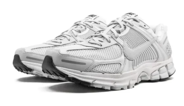 Nike Zoom Vomero 5 SP Vast Grey סניקרס
