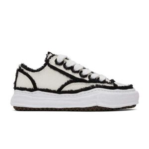 White-peterson-sneakers_bddf7826-f9dc-4c4a-980f-4c8894d92b18-600×600