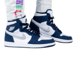 Nike Air Jordan 1 Retro High Midnight 2020 סניקרס