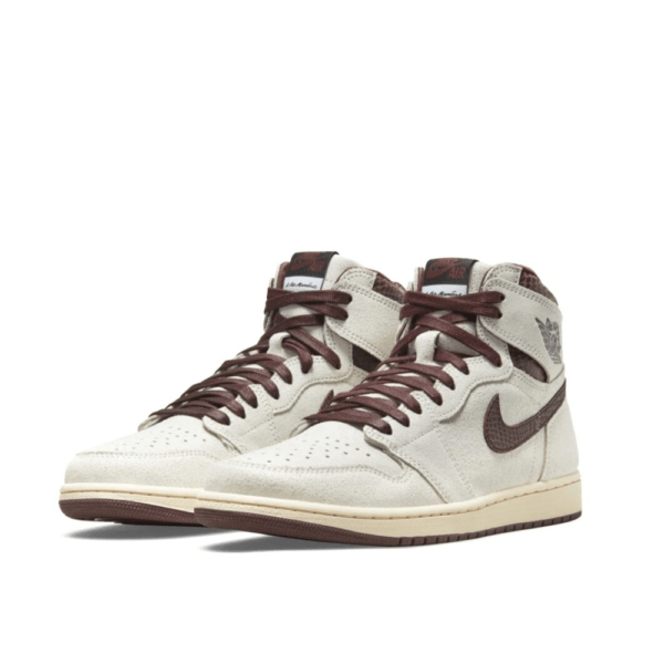 Nike Air Jordan 1 Retro High OG A Ma Maniére סניקרס