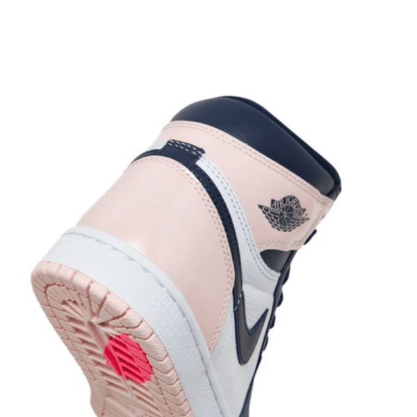 Nike Air Jordan 1 Retro High OG Bubble Gum סניקרס