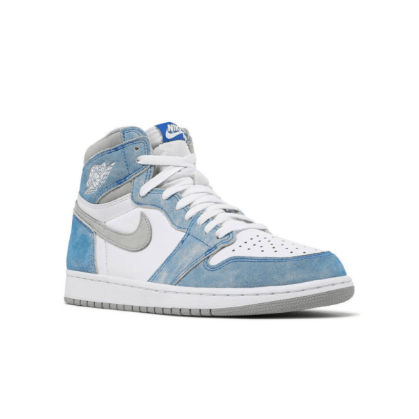 Nike Air Jordan 1 Retro Hyper Royal סניקרס